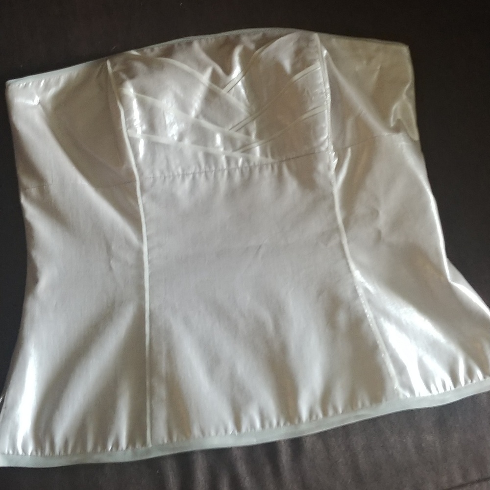 White House black market top Size 8